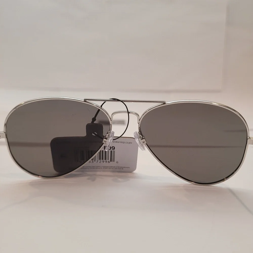 Foster Grant Sunglasses Men Polarized Aviator Silver Blue Mirrored‎ SR1124 FF09